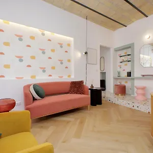  Apartment Ych-colorful And Classy Near Fori Imperiali Italy